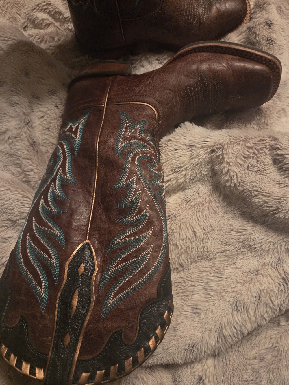 Ariat Brown Cowboy Boots with Teal Embroidery - Picture 2 of 7